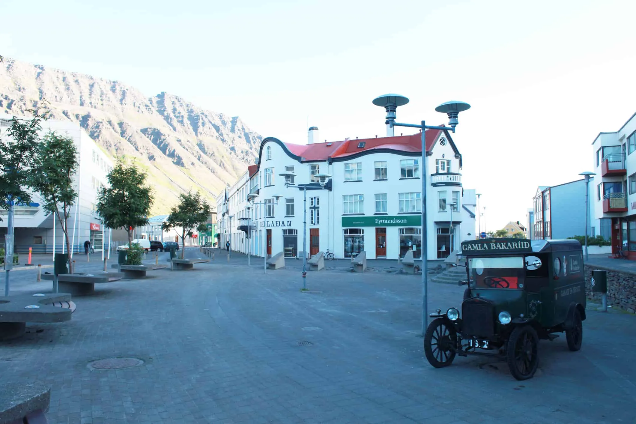 Latrabjarg- Isafjordur on Iceland cultural and wilderness small group tour