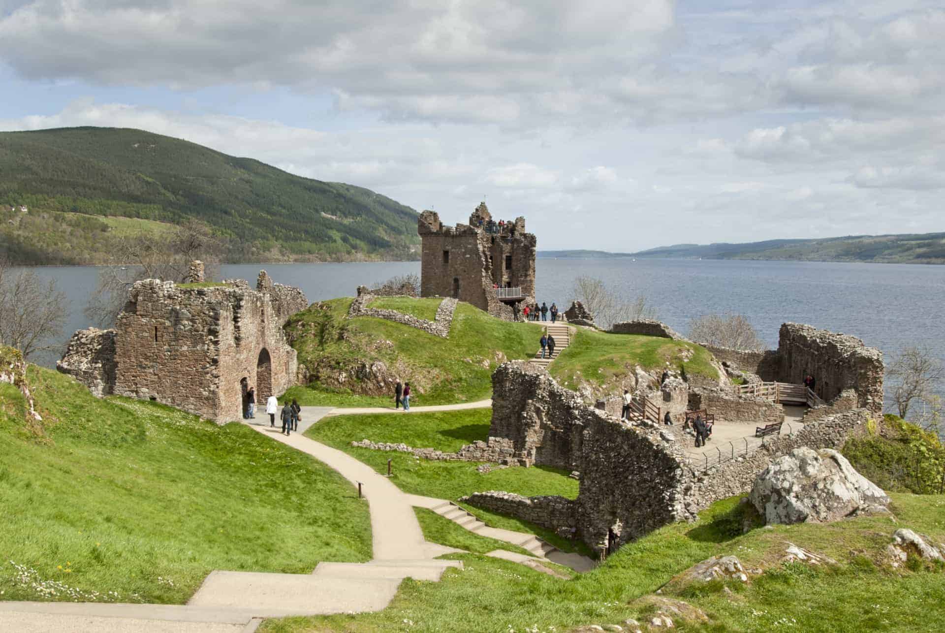 Scotland history - Urquhart Castle