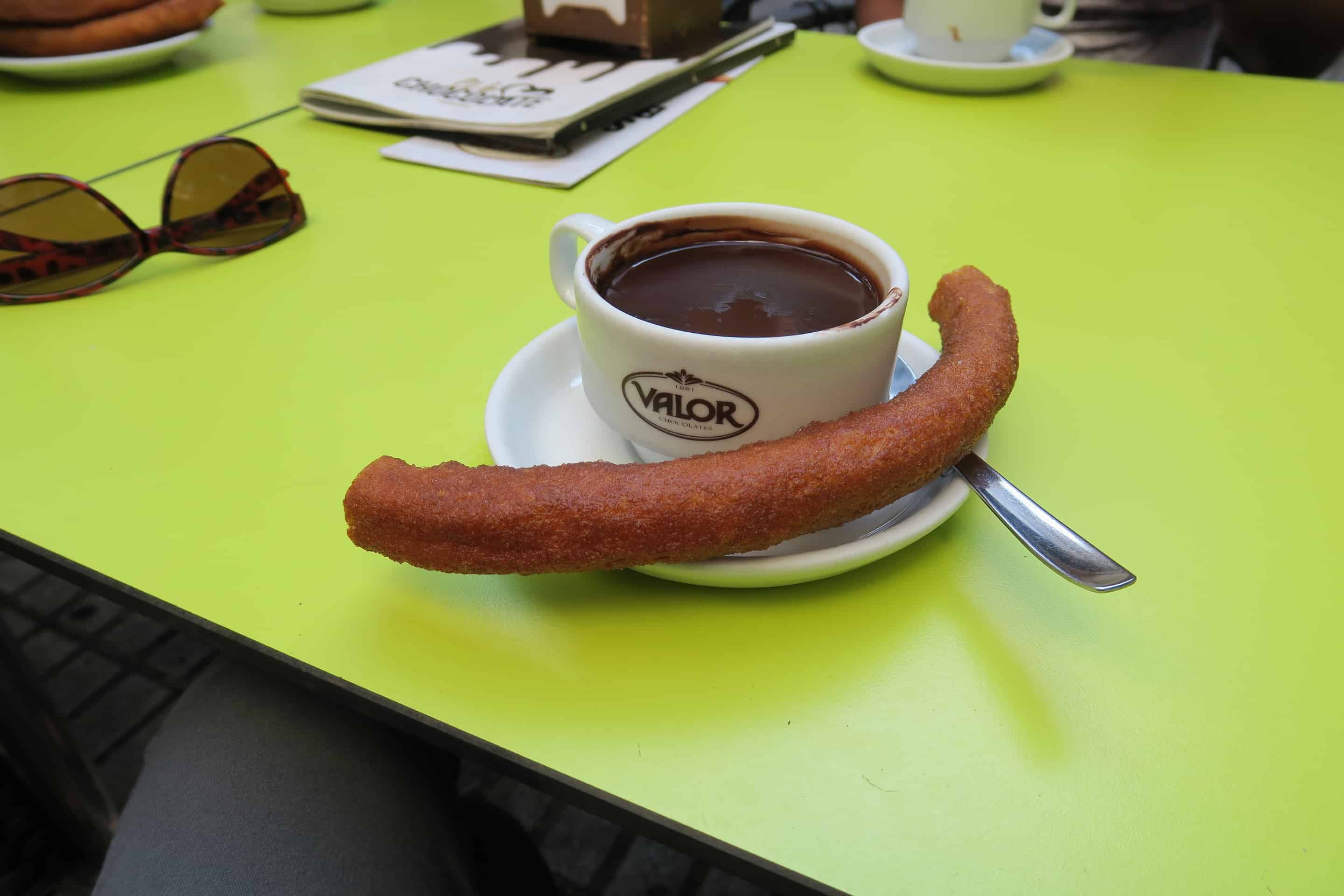 Churros with hot chocolate
