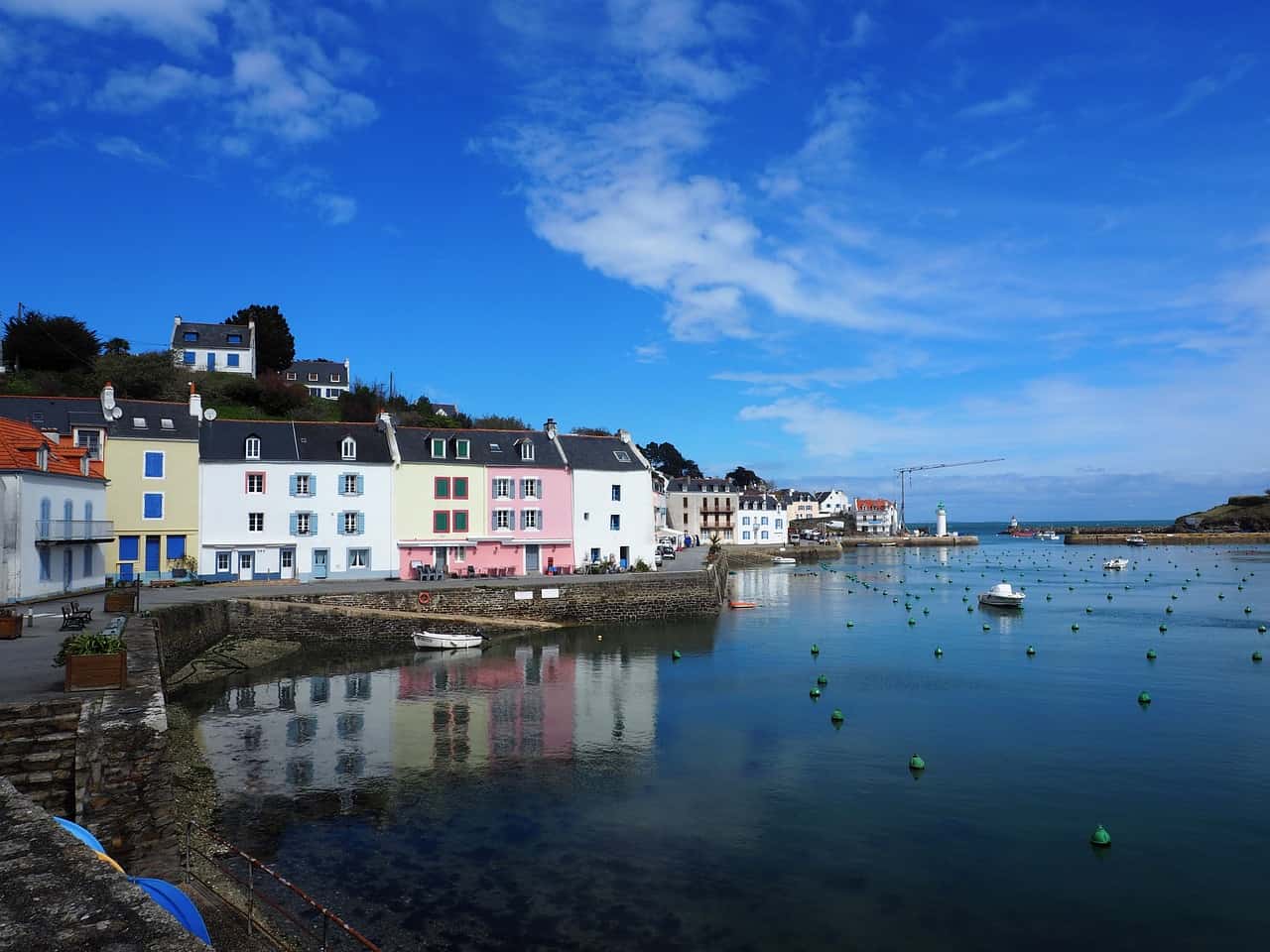 A town in Brittany, France on the Atlantic Ocean