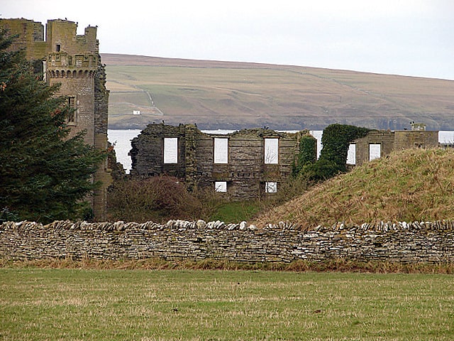 The ruins of Thurso Castle