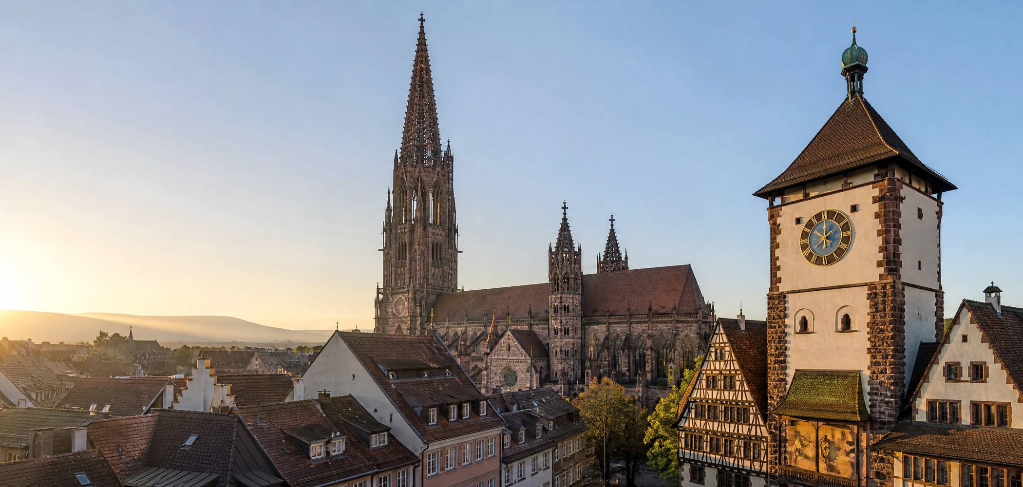 People-free editorial view of Freiburg Cathedral.